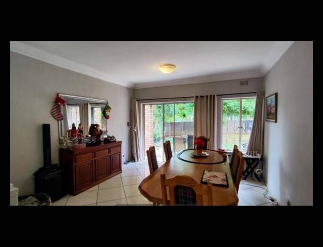3 BEDROOM TOWNHOUSE FOR SALE IN BRACKENHURST